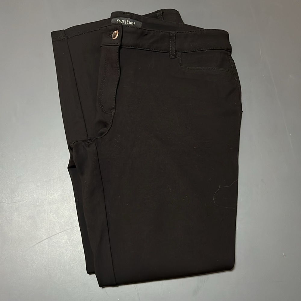 EUC White House Black Market Skinny Leg Black stretch pants